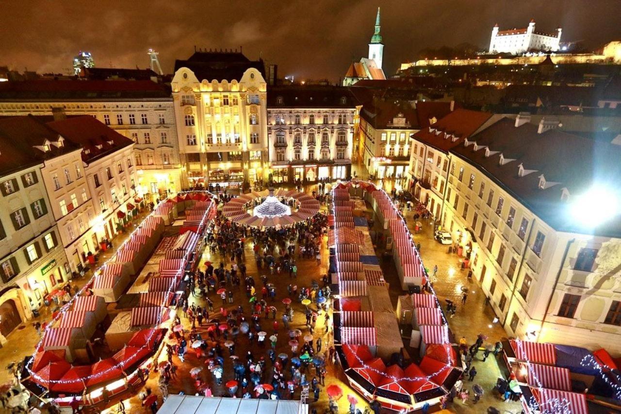 Cozy, Bright Room With Free Parking Bratislava Buitenkant foto